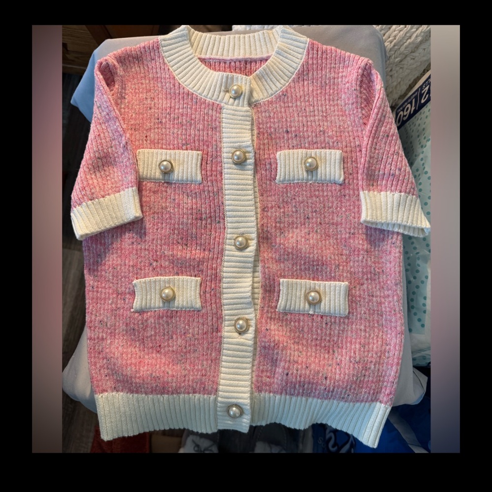 Women's Sweater - Picture 1 of 16
